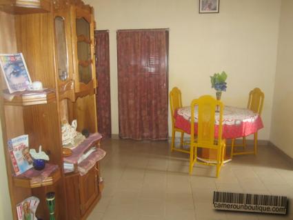 Salle de bain appartement meublé Yaoundé Ekié