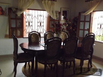Salle à manger villa meublée Yaoundé Biteng Cafco