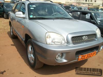  Location Voiture Hyundai Santa Fé 4X4 à Yaoundé