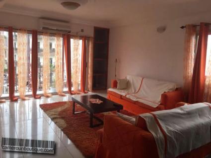 Appartement meublé F3 climatisé à Bonanjo Douala